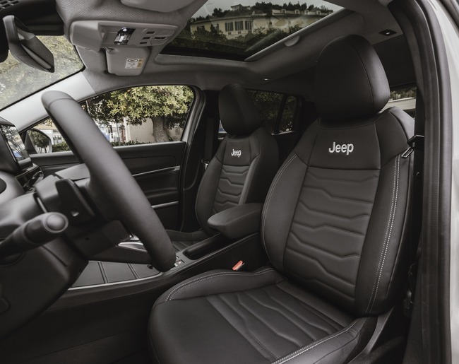 Jeep Avenger 4xe Interior